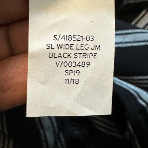 GAP Chevron Print V-Neck Wide-Leg Capri Romper Black & White Striped Size S Tall - Picture 4 of 14